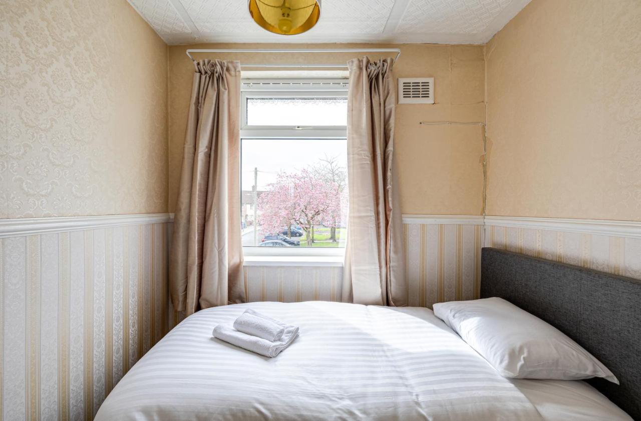 George Harrison'S Former 3Bed Home In Liverpool Vùng Vùng Speke Ngoại thất bức ảnh